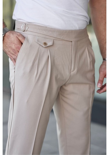 Kuşaklı Pileli Kemer Detaylı Old Money Kumaş Pantolon Krem