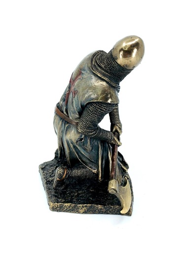 Baltalı Tapınak Şövalyesi Heykel Biblo Dekor