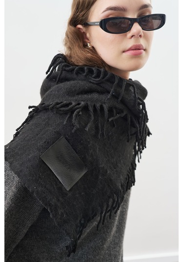 Püsküllü Atkı Siyah Siyah