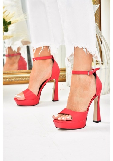 Fox Shoes Kırmızı Platform Kalın Topuklu Kadın Ayakkabı K40458010