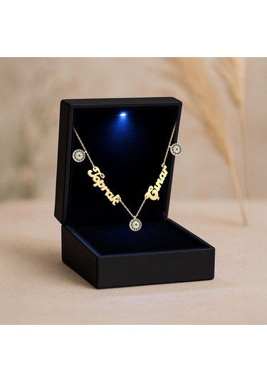 İndigo Takı Işıklı Kutuda Kişiye Özel Nazarlı İki İsimli Gümüş Kolye Gold