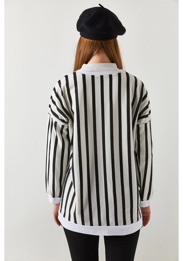Armonika Kadın Siyah Çizgili Yuvarlak Yaka Oversize Sweatshirt Arm-22y001191