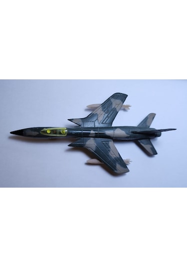 F105 Thunderchıef Metal Model Uçak. Tekerlekler Kapanıyor. İkinci El.