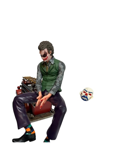 Oturan Joker 15 Cm Figür 0