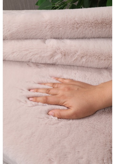 Dekoratif Tavşan Tüyü Ultra Yumuşak Peluş Kaymaz Halı Yolluk Vizon