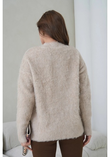 Kadın V Yaka Sakal Dokulu Şardonlu Oversize Triko Kazak 8695 Vizon