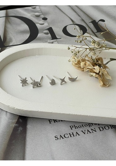 6 Lı Zirkon Taşlı Minimal Model Çelik Küpe