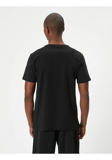 Koton Spor Tişört Slogan Baskılı Kısa Kollu Bisiklet Yaka Siyah 4sam10105nk Siyah