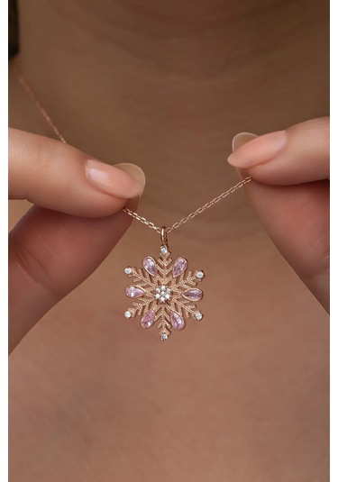 Nereze 925 Ayar Gümüş Rose Kaplama Pembe Taşlı Kartanesi Kolye