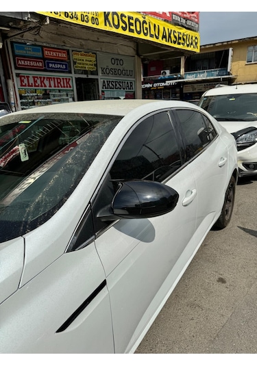Megan 4 Batman Ayna Kapağı Parlak Siyah