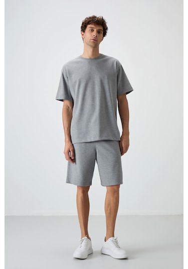 Tommy Life Gri Melanj Pamuklu Kalın Yumuşak Dokulu Oversize Fit Basic Erkek Şort Takım - 85249 GRİ MELANJ Tommy Life Gri Melanj Pamuklu Kalın Yumuşak Dokulu Oversize Fit Basic Erkek Şort Takım - 85249 GRİ MELANJ