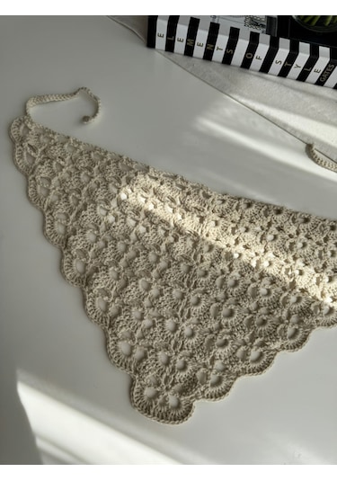 Kadın El Örgüsü Üçgen Saç Bandana / Bel Aksesuarı Bej