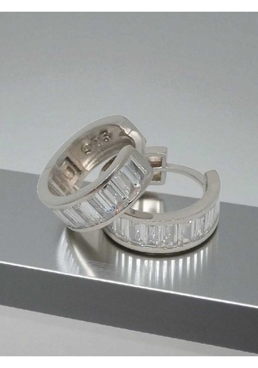 925 Ayar Gümüş Baget Taşlı Halka Küpe Işıltılı Ve Şık Tasarım Gümüş