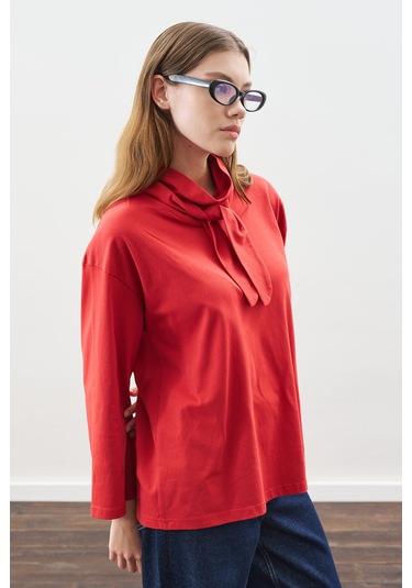 Yüksek Yaka Bağlamalı Bluz Kırmızı Kırmızı