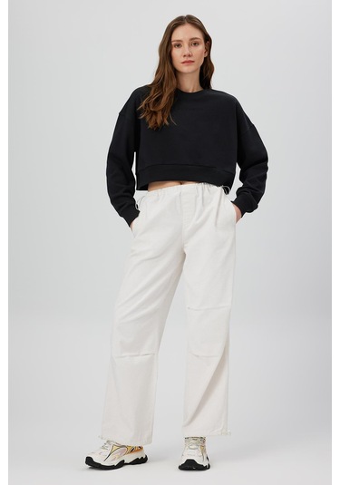 Babokah Nakışlı Kadın Crop Sweatshirt Siyah