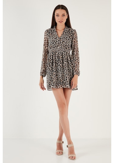Lela V Yaka Regular Fit Gipeli Düğme Detaylı Şifon Mini Bayan Elbise 611El01433 Leopar Lela V Yaka Regular Fit Gipeli Düğme Detaylı Şifon Mini Bayan Elbise 611El01433 Leopar