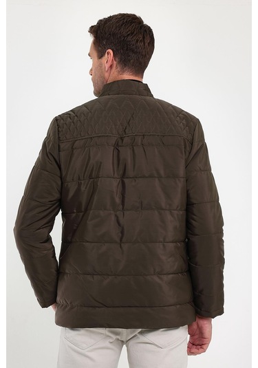 Erkek Kahverengi Standart Fit Normal Kesim Içi Kürklü Dik Yaka Çıtçıt Detaylı Fermuarlı Kışlık Mont-Kahverengi