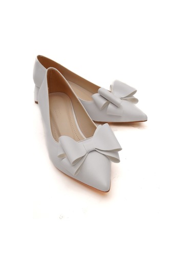 Renata Beyaz Fiyonklu 4cm Sivri Burun Topuklu Ayakkabı Beyaz