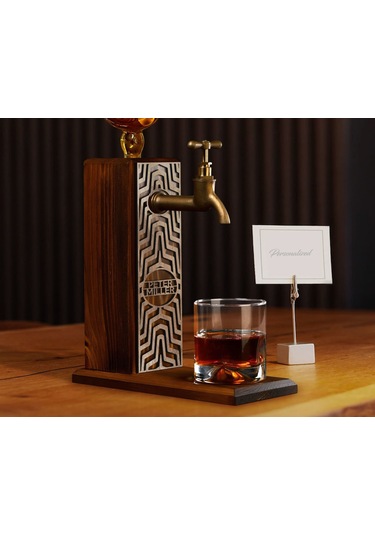 Bk Gift Kişiye Özel Kabartma İsimli Musluklu Ahşap İçki Standı, Viski Çeşmesi, Doğum Günü Hediyesi, Ev Hediyesi, İçecek Dispenseri-77
