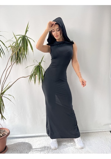 Siyah Sıfır Kol Yırtmaç Detaylı Kapişonlu Maxi Elbise Siyah