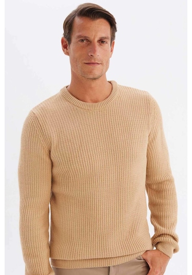 DeFacto Bej Standart Fit Normal Kesim Bisiklet Yaka Dokulu Triko Kazak C8814AX24WNBG155