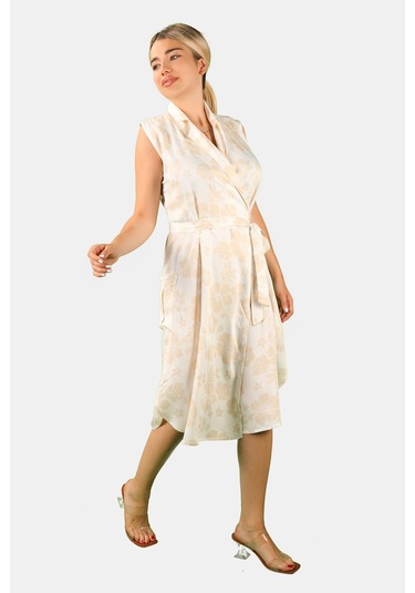 Kuşaklı Çiçek Desenli Bej Elbise Bej