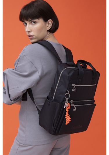 Unıted Colors Of Benetton Kadın Sırt Çantası Bnt 1465 Siyah