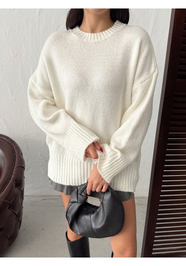 Kadın Yumuşak Dokulu Bisiklet Yaka Oversize Basic Triko Kazak Ekru