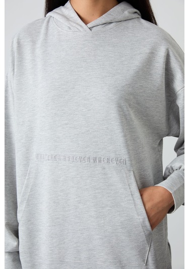 Tommy Life Gri Melanj Balon Kol Yazı Nakışlı Kadın Oversize Tunik Sweatshirt - 97163 Gri Melanj