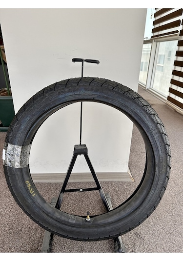 Yasa Ep Motosiklet Dış Lastiği 2.75-18 Tt İç Lastikle Kullanıma Uygundur 6pr Arka Yol