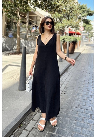 Siyah Askılı İthal Müslin Kumaş, Önü Ve Arkası V Yaka, Önden Yırtmaçlı, Maksi/uzun Salaş Elbise Siyah