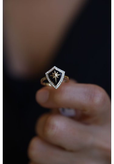 Yenigün Kuyumculuk 14 Ayar Altın Siyah Şovalye Yüzük Yzk26142