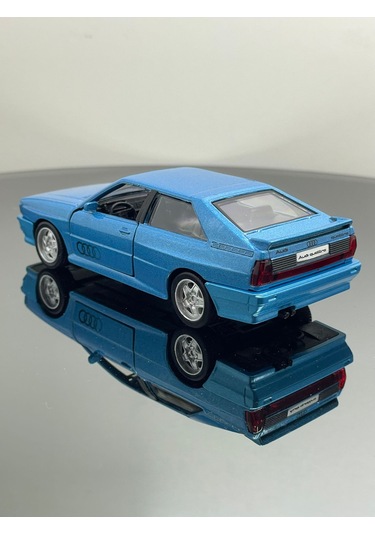 Audi Quattro 1:32 Ölçek Metal Çek Bırak Model Araba 12 Cm - Mavi