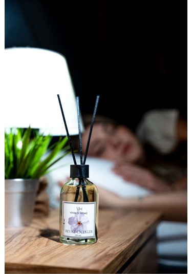 Vivaldi Home Beyaz Çiçekler Çubuklu Oda Kokusu Esansiyel Uçucu Yağ 100 ML