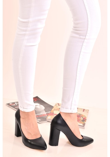 Kadın Siyah Yüksek Kalın Topuklu Klasik Ayakkabı Siyah