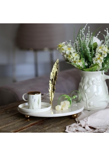 Akayev Mermer Beyaz 28 Cm Altın Boncuk Ayaklı Uzun Tüy Sunum Tabağı Beyaz