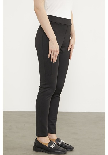 Beli Lastikli Parça Detaylı Tayt - Siyah 001