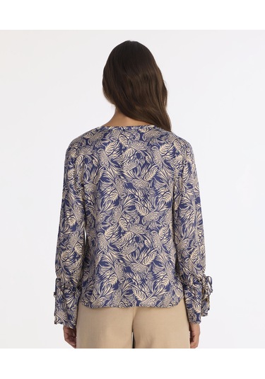 Yargıcı Regular V Yaka Uzun Kol Bluz 25kkbl6029x 004 Lacivert