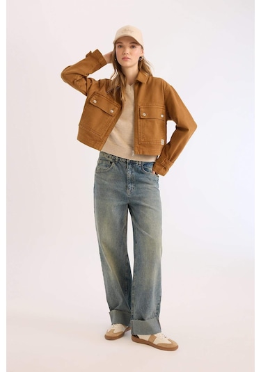 DeFacto Coool Crop Dik Yaka Fermuarlı Cepli Gabardin Ceket E4029AX25SPBG633 Bej