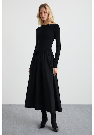 Pani Kadın Maxi Boy Etek Kısmı Dokuma Poplin Kloş Üst Kısmı Esnek Viskon Elastan Şık Siyah Elbise