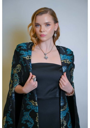 Crystalia Özel Turkuaz Desen Jakar Kumaş Ve Straplez Saten Elbise Kaftan Set Çok Renkli