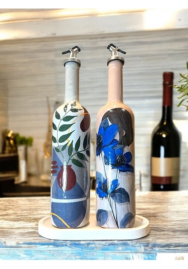 El Yapımı Mavi Çiçekli Kız Desenli Sunum Stantlı 75 Ml Zeytinyağı Sıvıyağ Şişesi Yağdanlık 2 Li Set Mavi