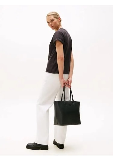 Tommy Hilfiger Kadın Omuz Çanta Aw0aw17449bds Siyah