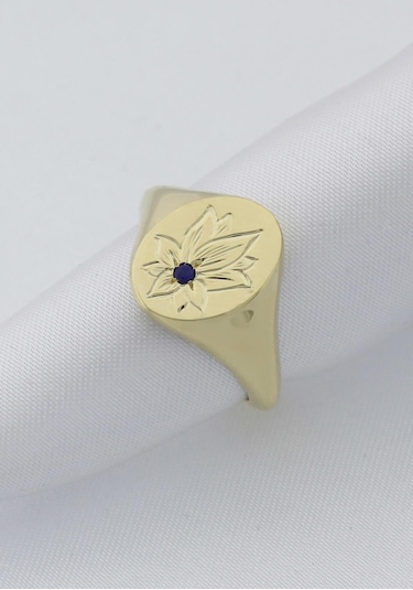 Safir Taşlı Lotus Çiçeği Altın Yüzük