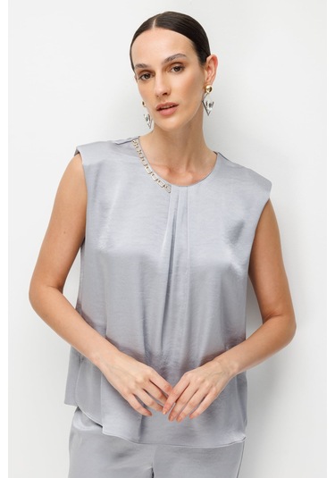 Ekol Kadın Zincir Aksesuarlı Drape Detaylı Bluz 2432 Gümüş