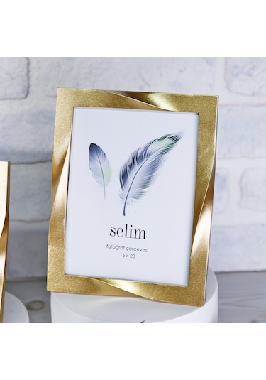 Selim 15 x 20 CM Curved Çerçeve Altın