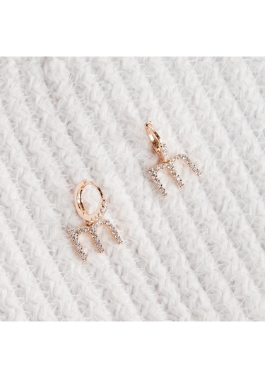 Kadın Kararmaz Çelik Lüks Küçük M Harf Küpe