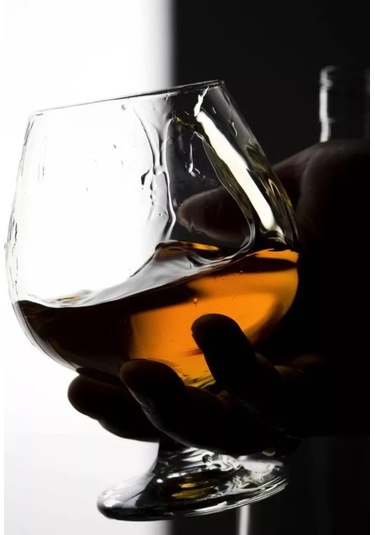 Glass Concept Büyük Bardak Konyak, Viski Ve Şarap İçin 500 Ml 167952986 Beyaz