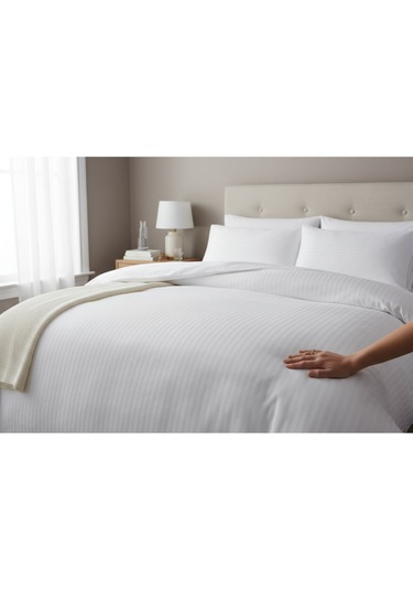 Nivora Çizgili Pamuk Saten Nevresim Takımı Çift Kişilik Premium 83 Tel Otel Serisi King Size 220x230 Beyaz