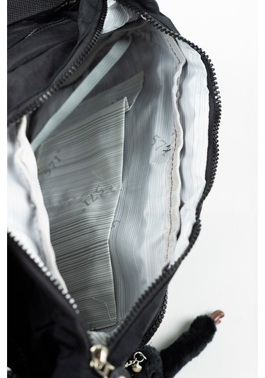 Krinkıl / Klinkır Su Geçirmez Kumaş Çok Gözlü Çapraz Kol Ve Omuz Postacı Çantası 116g Siyah